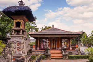 rumah-adat-bali