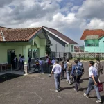 anak dikirim ke barak militer