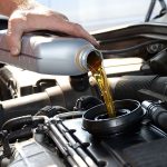 mencari pelumas yang tepat agar kendaraan terawat