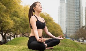 menjaga kebugaran tubuh dengan yoga