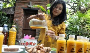 minum jamu tradisional setiap hari