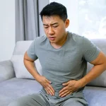penyebab maag dadakan lebih banyak berasal dari faktor non genetis, seperti pola makan yang buruk, stres, dan gaya hidup yang tidak sehat