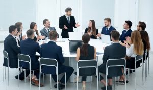 Bukan hanya visioner dan strategis, tetapi juga mampu menjalin relasi yang otentik, membuka ruang kolaborasi, dan bersikap lentur menghadapi dunia yang tak menentu