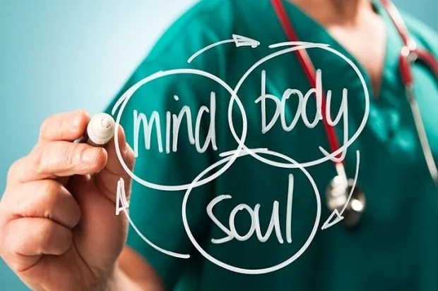 Obat memang penting dalam situasi tertentu, tetapi gaya hidup sehat yang menyeluruh akan memberi hasil yang jauh lebih tahan lama dan berdampak mendalam