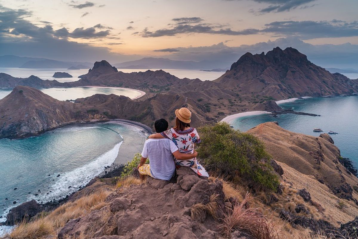 Dengan perencanaan yang tepat dan niat tulus untuk berbagi kebahagiaan, liburan Anda tak hanya hemat, tetapi juga penuh cinta
