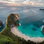 Stone Balancing di Nusa Penida adalah permata tersembunyi yang memadukan seni, alam, dan filosofi hidup.