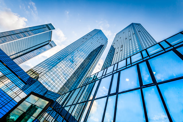 kinerja keuangan perusahaan multinasional di sektor riil adalah cerminan langsung dari strategi bisnis yang diterapkan.