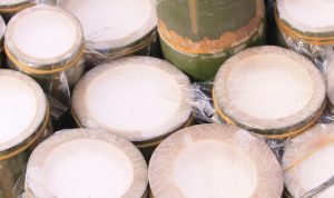 makanan khas Indonesia berbahan dasar susu yang membuktikan betapa kreatifnya masyarakat dalam mengolah bahan yang sama menjadi sajian yang beragam.