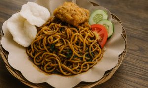 Mie Geol bukan hanya signature dish dari Wonogiri, tetapi juga simbol kearifan lokal yang menghadirkan kelezatan sekaligus makna hidup yang mendalam.